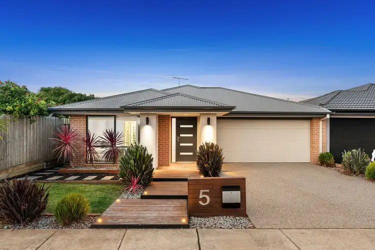 5 Canoe Street, Armstrong Creek VIC 3217