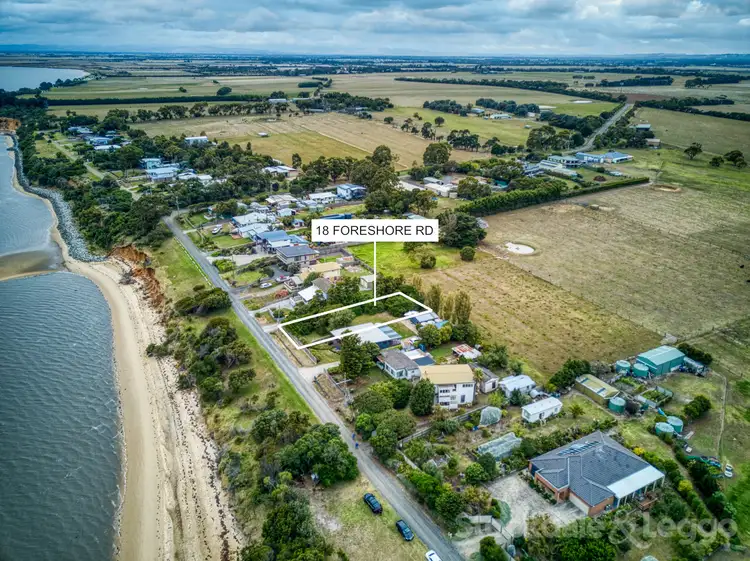 18 Foreshore Road, Jam Jerrup VIC 3984