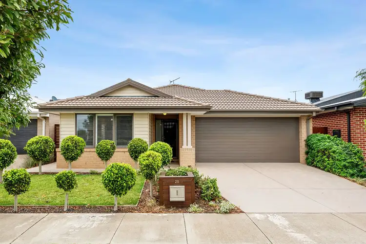 25 Sophie Way, Armstrong Creek VIC 3217