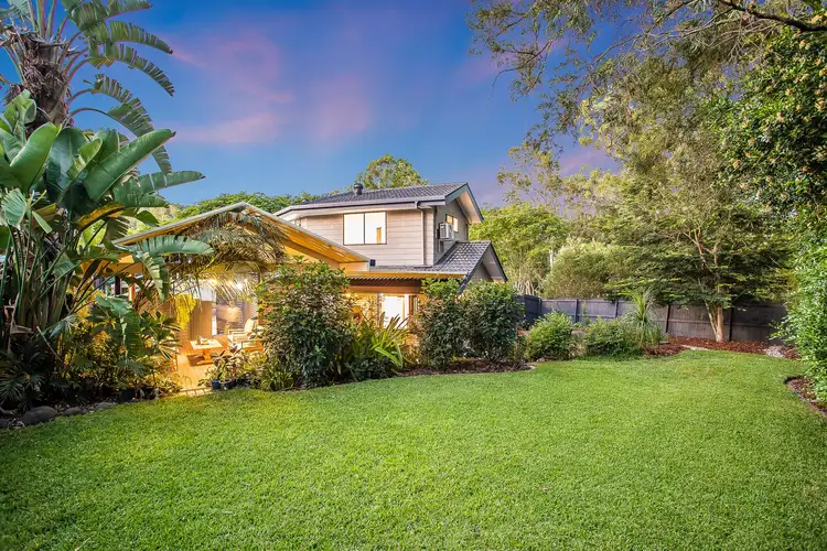 2 Crotty Street, Indooroopilly QLD 4068