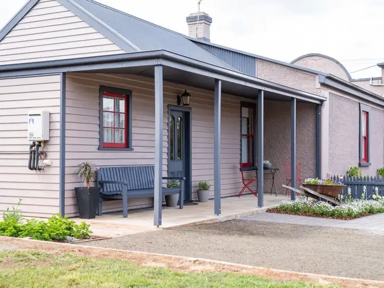 17 George Street, Scottsdale TAS 7260