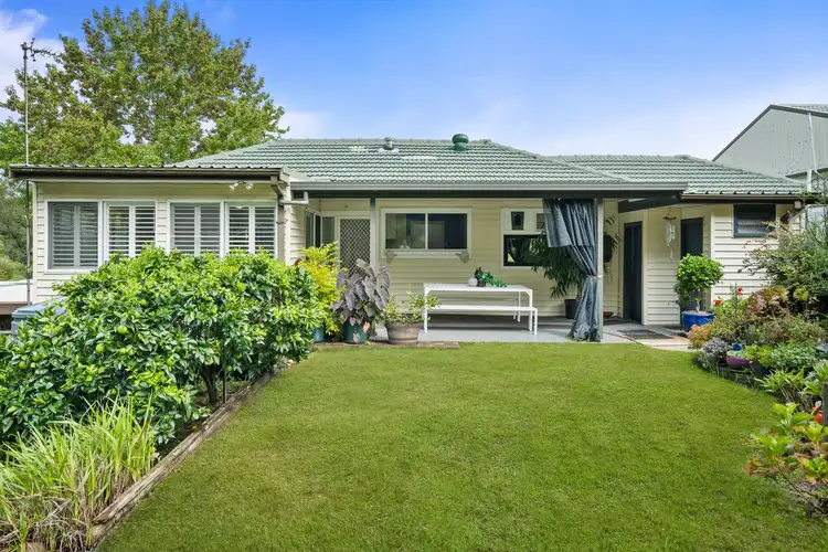 Fourth view of Homely house listing, 10 Glencoe Avenue, Wyoming NSW 2250