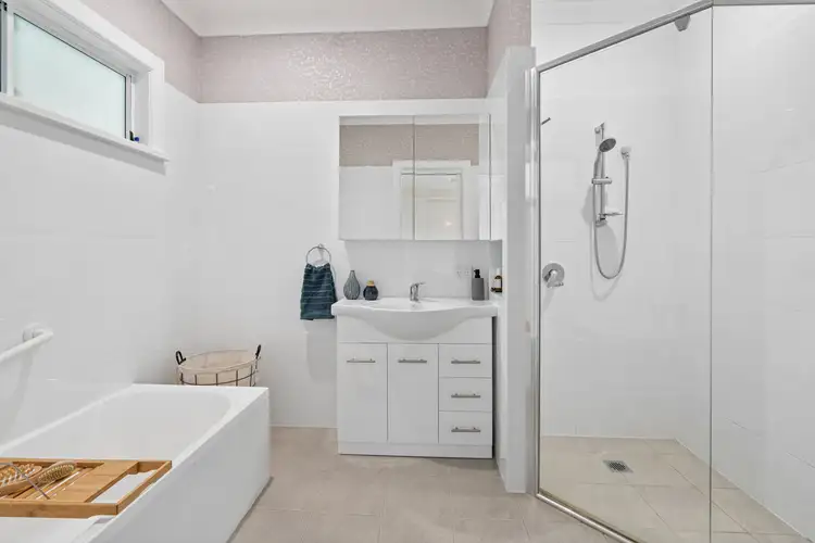 Sixth view of Homely house listing, 10 Glencoe Avenue, Wyoming NSW 2250