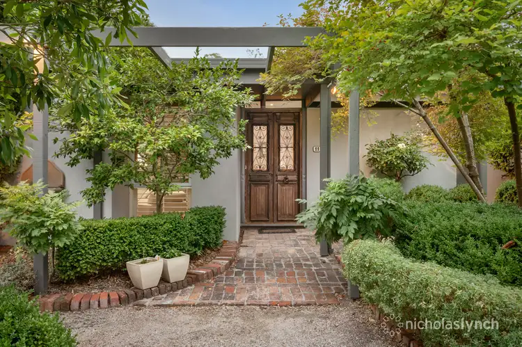 11 Cummins Lane, Mount Eliza VIC 3930