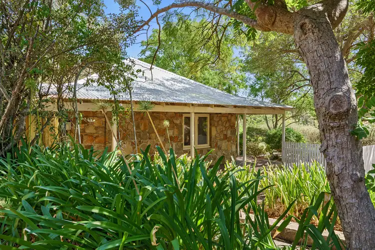 18 Oakleigh Road, Darlington WA 6070