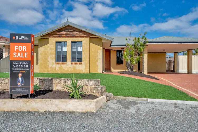 27 Silvertop Avenue, Halls Head WA 6210