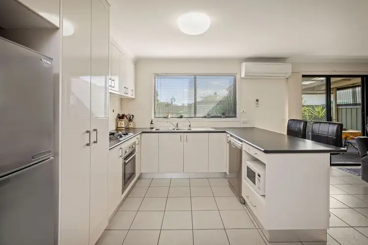 Third view of Homely unit listing, 2/37 Gordon Street, Wodonga VIC 3690