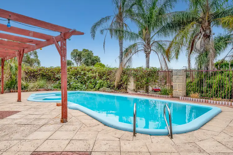 Sixth view of Homely house listing, 1 Silkwood Close, Halls Head WA 6210