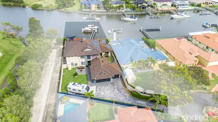 9 Cambria Court, Newport QLD 4020