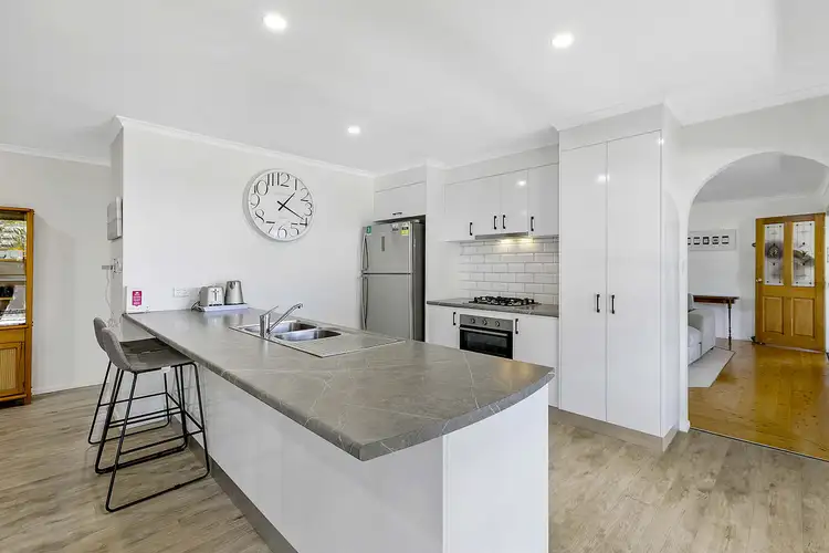 14 Jacobsen Outlook, Urraween QLD 4655