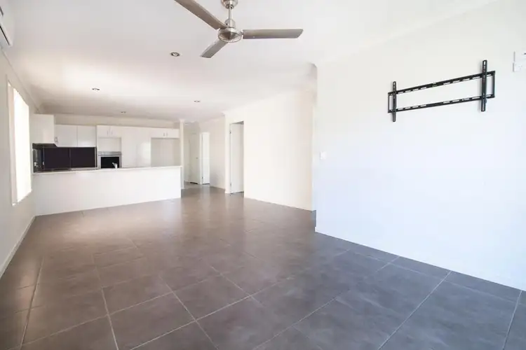 Second view of Homely house listing, 7 Oakmoss Drive, Springfield Lakes QLD 4300
