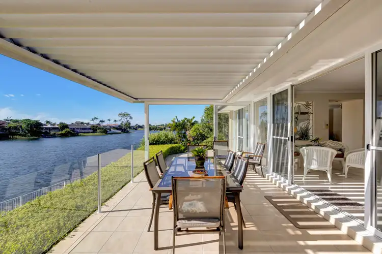 28 Long Island Court, Mermaid Waters QLD 4218