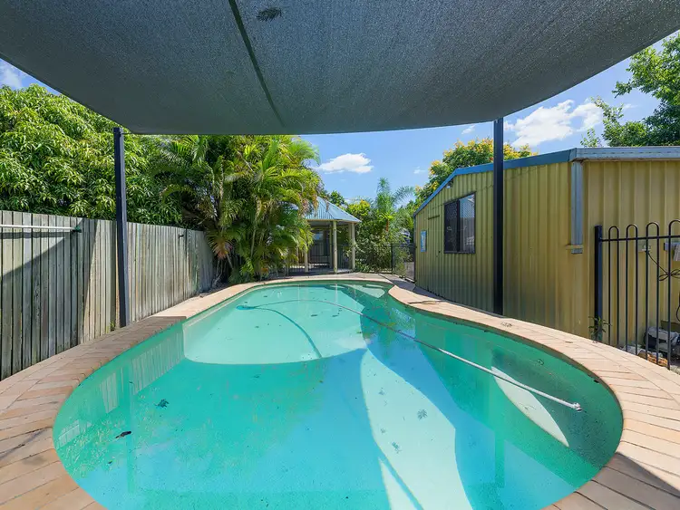 20 Walkers Lane, Booval QLD 4304