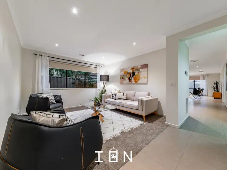 Third view of Homely house listing, 5 Beauchamp Way, Cranbourne East VIC 3977