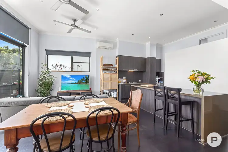 Fourth view of Homely townhouse listing, 2/38 Boundary Road, Camp Hill QLD 4152