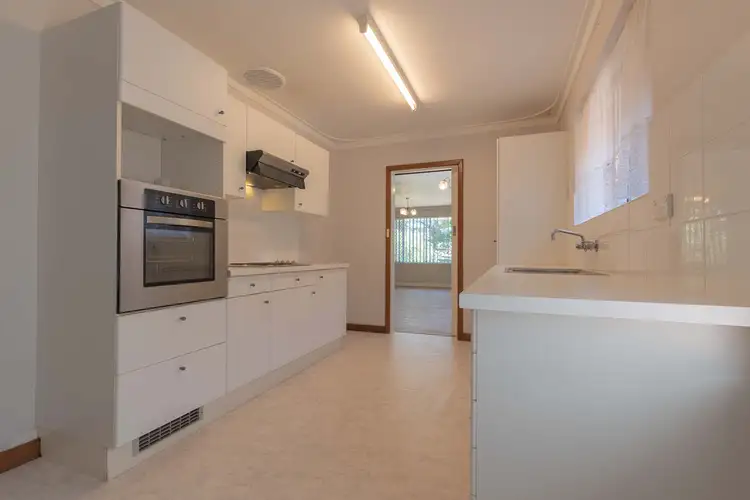 13 Mulligan Way, Orelia WA 6167
