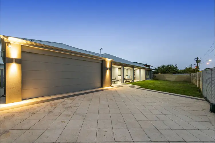 Sixth view of Homely house listing, 5 Merrifield Place, Mullaloo WA 6027