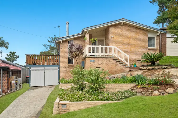 12 Fragar Avenue, Wyoming NSW 2250