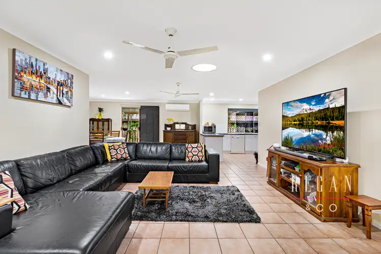 1 Mapleton Court, Narangba QLD 4504