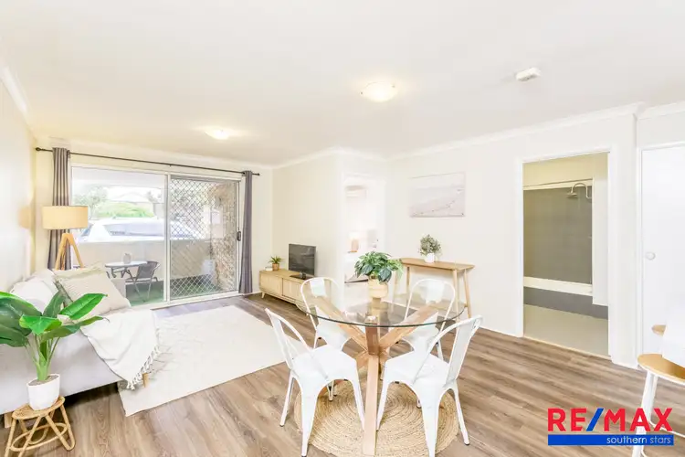 28/2 Pinewood Avenue, Kardinya WA 6163