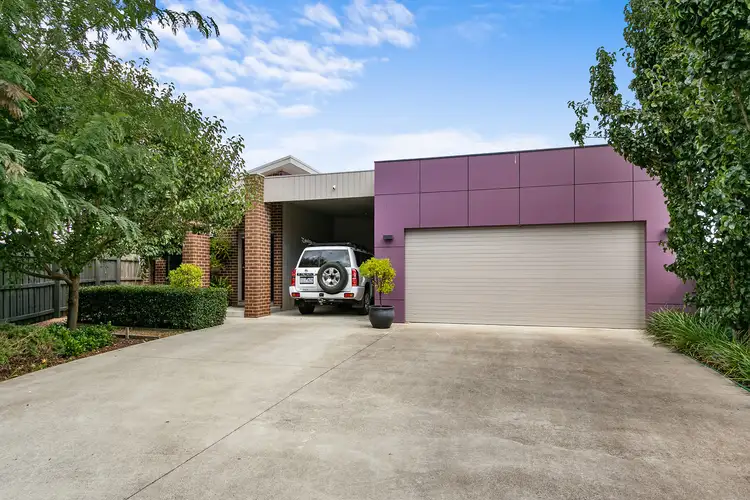 25 Pettit Drive, Sale VIC 3850