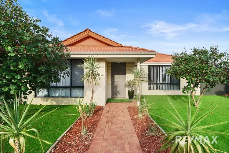 87 Joseph Banks Boulevard