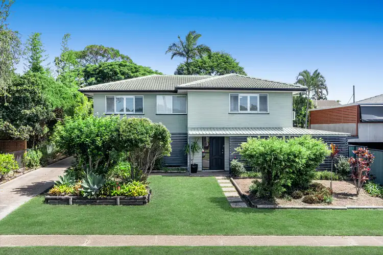 9 School Road, Wynnum West QLD 4178
