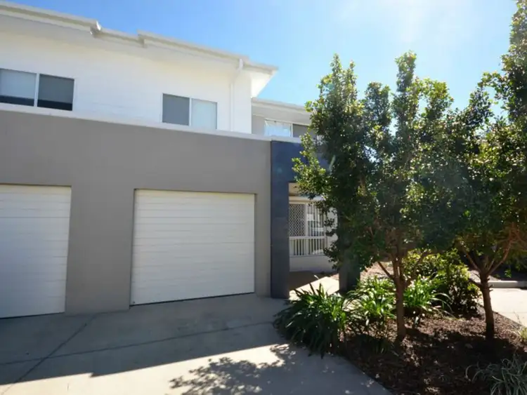 54 Lillypilly Avenue Street