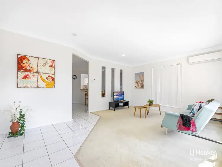 Fifth view of Homely townhouse listing, 2/7 Vinal Street, Robertson QLD 4109