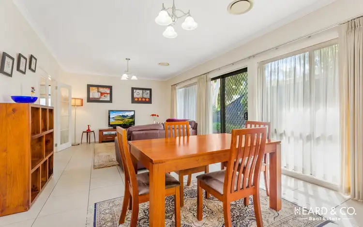 Fifth view of Homely house listing, 10 Magpie Court, Strathfieldsaye VIC 3551