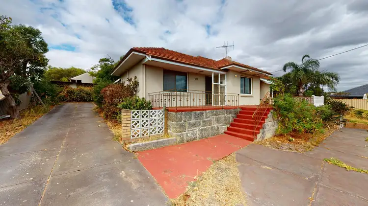 596 Rockingham Road, Lake Coogee WA 6166