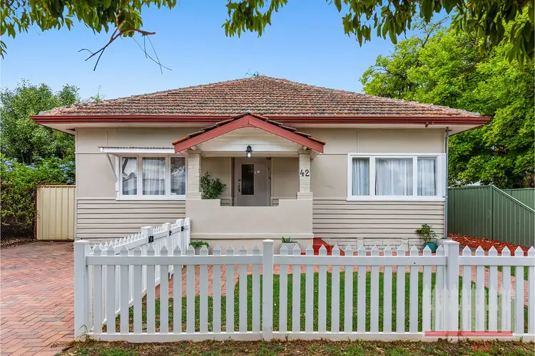42 Kidman Avenue, South Guildford WA 6055