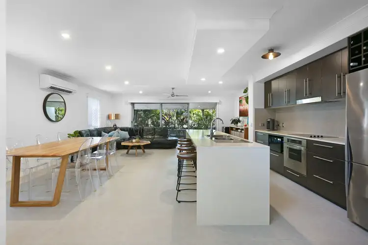 90 Verona Circuit, Burleigh Waters QLD 4220