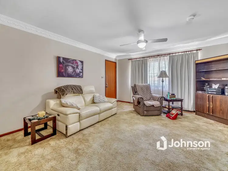 Third view of Homely villa listing, 2/7 Hampton Court, Birkdale QLD 4159