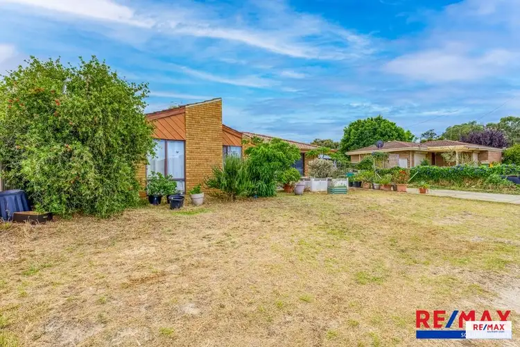 Second view of Homely house listing, 8 Brixey Court, Armadale WA 6112