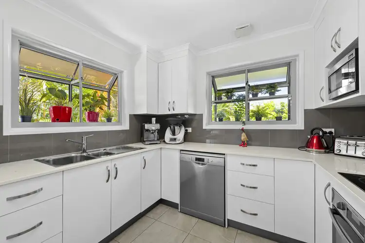 Sixth view of Homely house listing, 2 Camellia Street, Clontarf QLD 4019