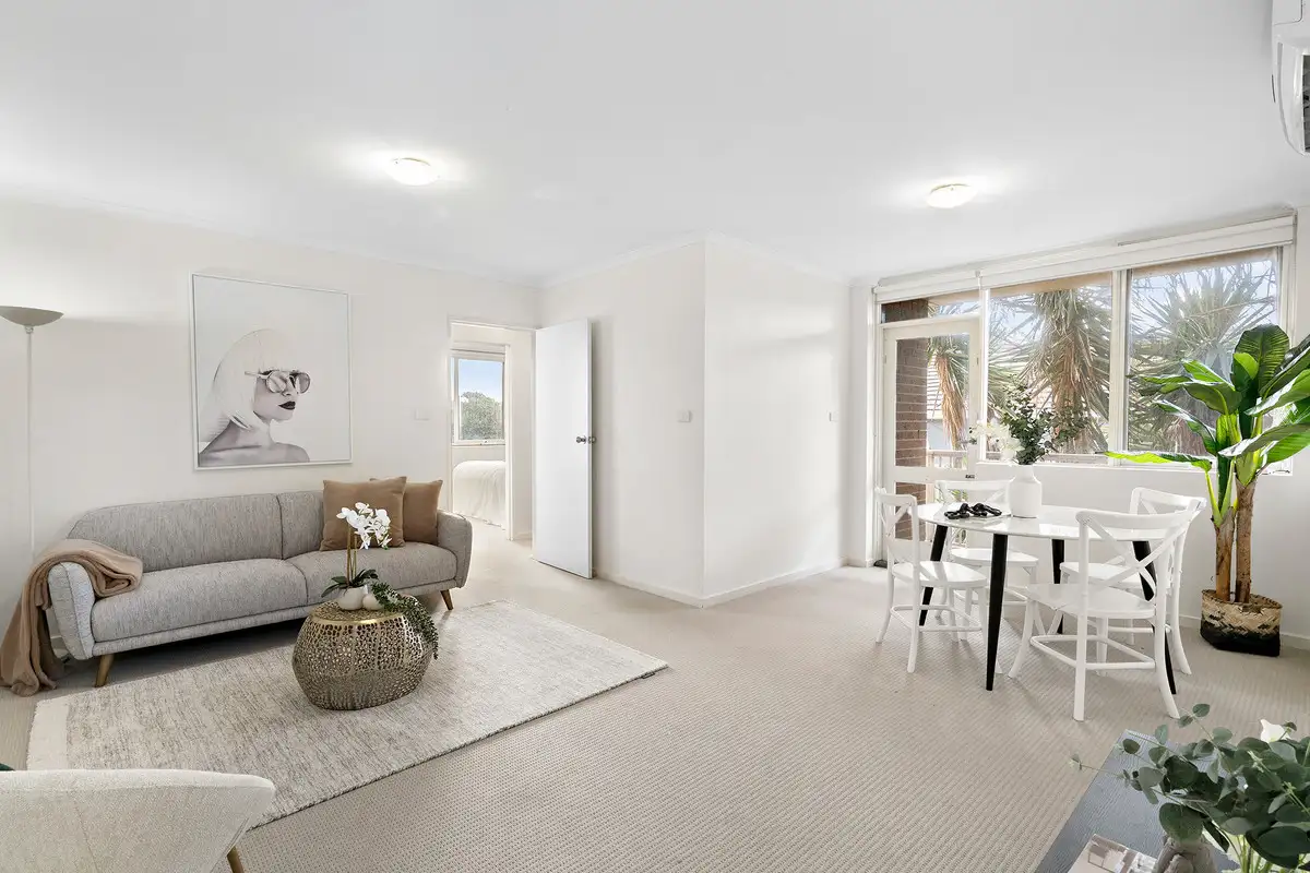 Main view of Homely unit listing, 2/298 Nepean Highway, Seaford VIC 3198