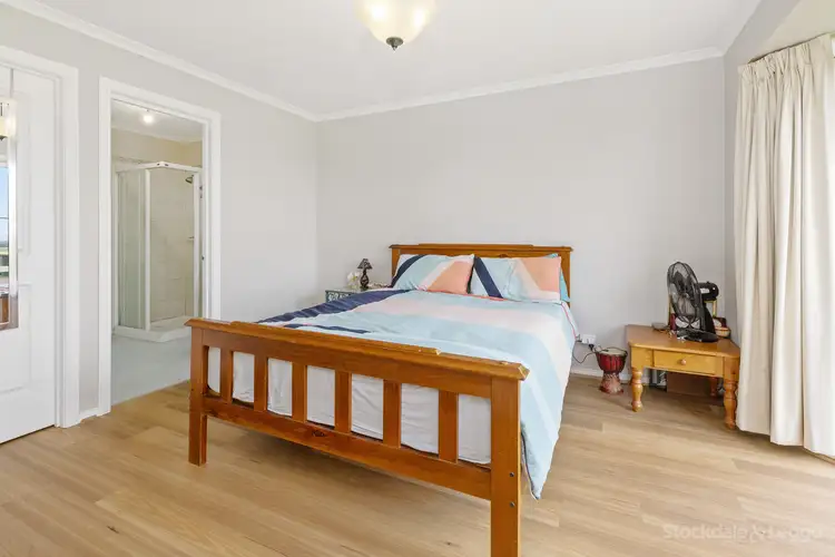 Fifth view of Homely house listing, 1 Collina Mews, Skye VIC 3977