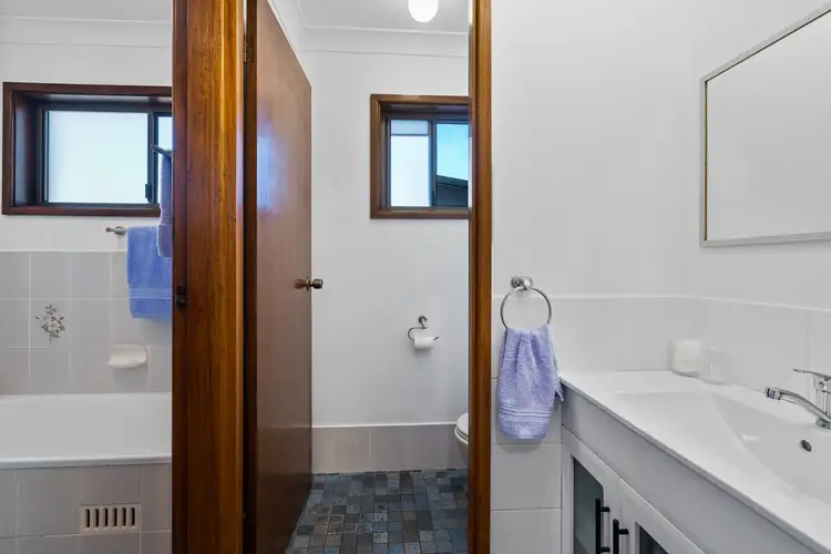 Sixth view of Homely house listing, 10 Kalori Avenue, Wyoming NSW 2250
