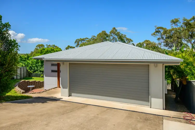 18 Panorama Court, Glen Eden QLD 4680