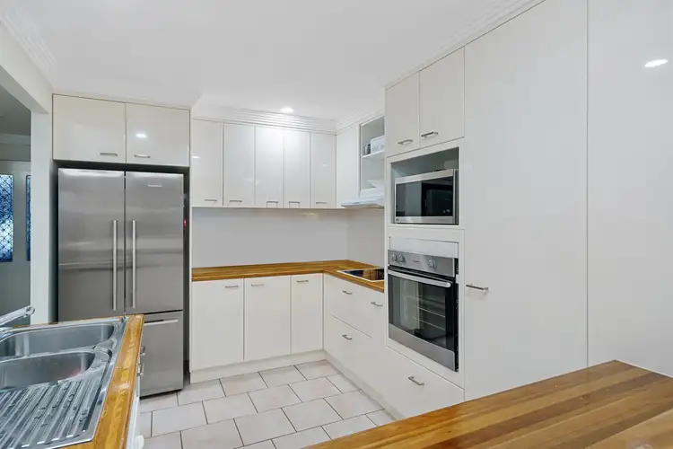 Fourth view of Homely townhouse listing, 3/127 Shore Street North, Cleveland QLD 4163