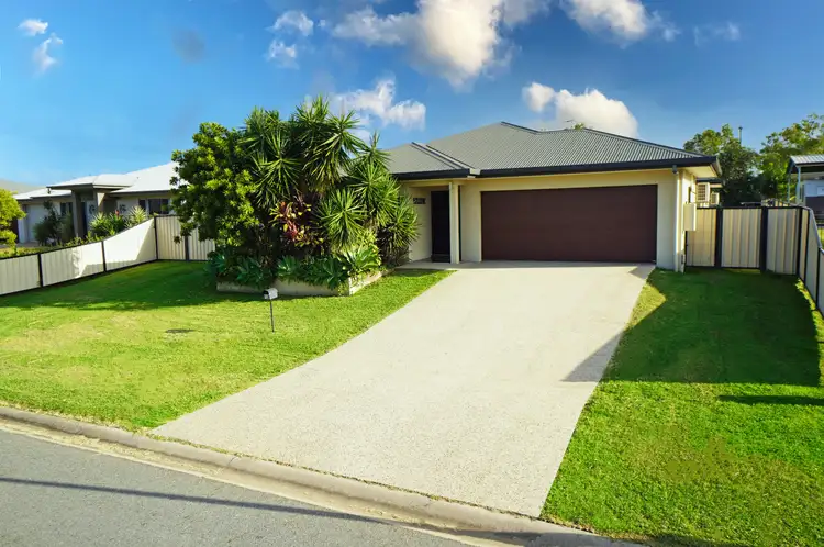 13 Mirrabook Avenue, Mareeba QLD 4880