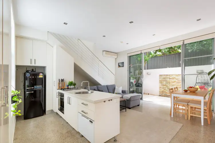 4/3 Pemell Lane, Newtown NSW 2042