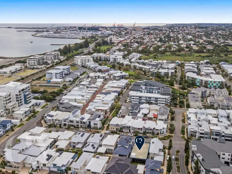 14 Rosemary Link, North Coogee WA 6163