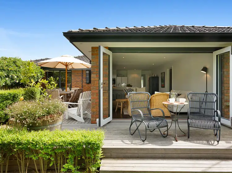 2 Buckley Street, Safety Beach VIC 3936