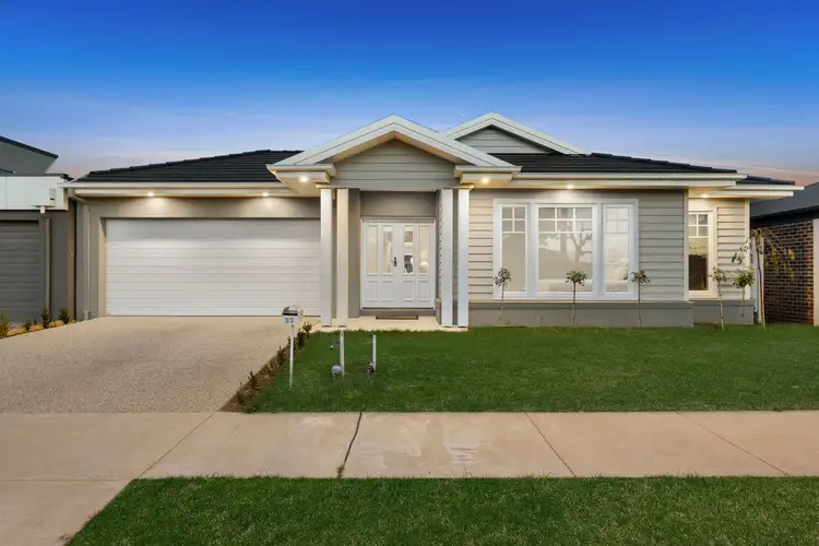 33 Ashbury Boulevard, Armstrong Creek VIC 3217