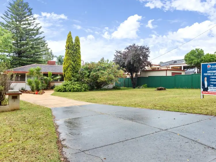 7 Shaw Place, Mount Nasura WA 6112