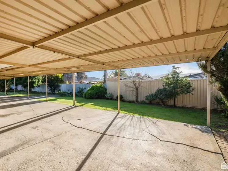 Fifth view of Homely house listing, 9 Pendragon Court, Camillo WA 6111