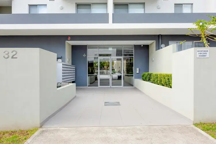 211/32 Chamberlain Street, Campbelltown NSW 2560