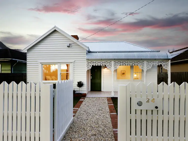 24 Dundas Street, Sale VIC 3850